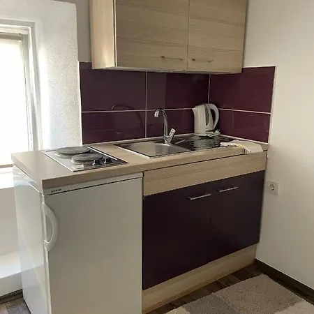 Apartment Studio Apartman Bety *