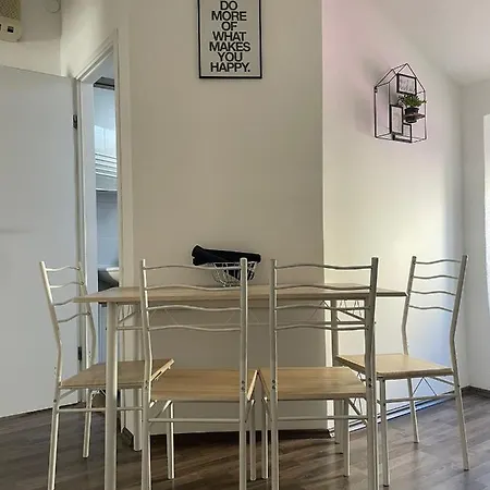 Apartment Studio Apartman Bety *